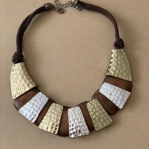 Beautiful necklace wood, silver and gold